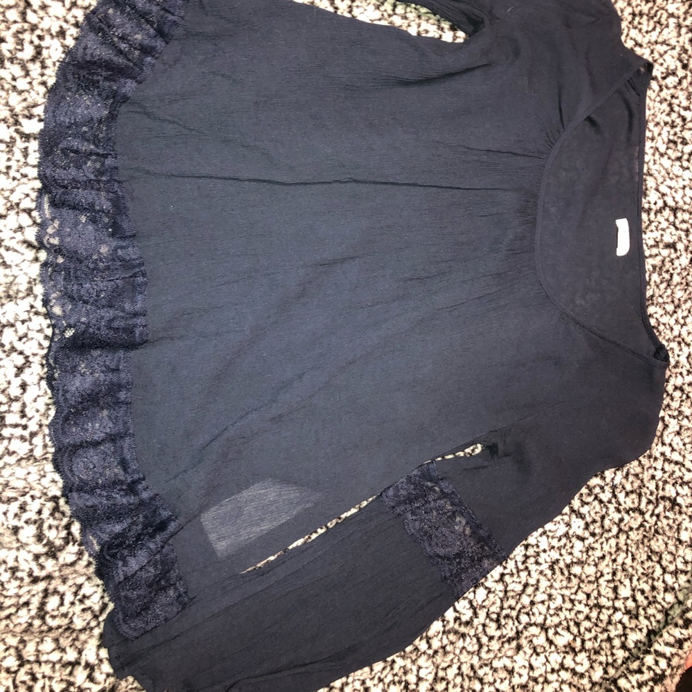 Long sleeve/lace top